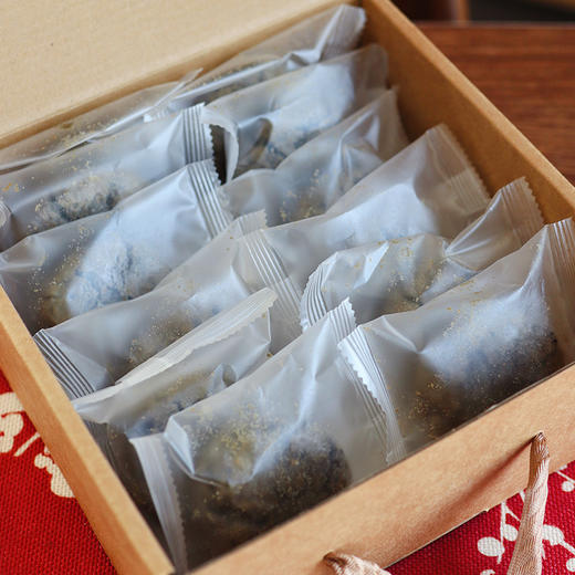 【黑芝麻核桃酥礼盒】新鲜手作美食 传统桃酥口感 多了浓郁黑芝麻酱的口感 商品图3