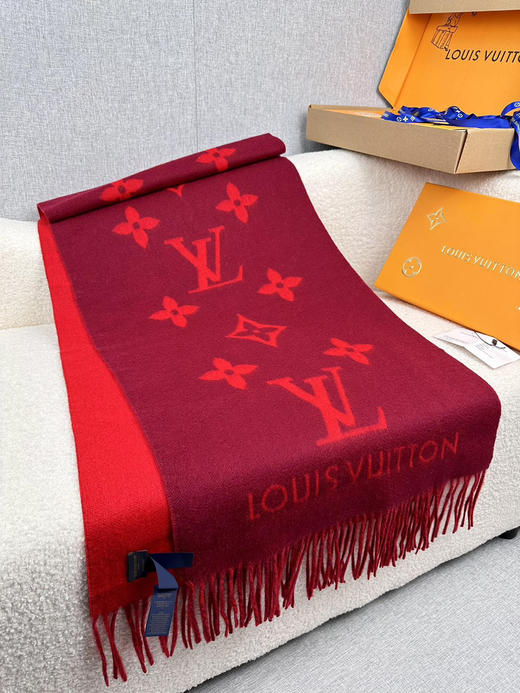 秋冬特惠💰240 LV围巾 霍思燕同款披肩围巾两用！ 商品图1