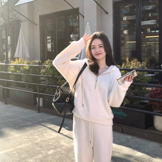 金蘑菇菇 "落跑甜心"/极简轮廓 休闲欧美穿搭细闪舒适套装 商品图0