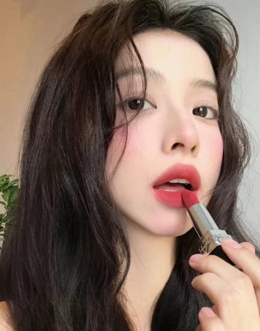 老米优品🎈清仓特价！一般贸易进口,马年限定💄【送礼袋】DIOR迪奥mini口红四件套!礼盒1.5g*4支（#丝绒999+#丝绒720+#哑光100+#丝绒760）一般贸易 商品图9