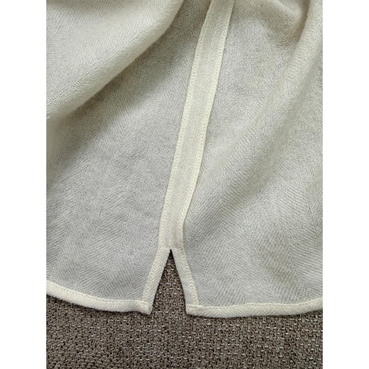 【数量有限 售罄不补】静奢底气 羊毛羊绒圆领衬衫 老钱静奢风 百搭闲适藏肉 云上舞白 潘通2026流行 商品图7