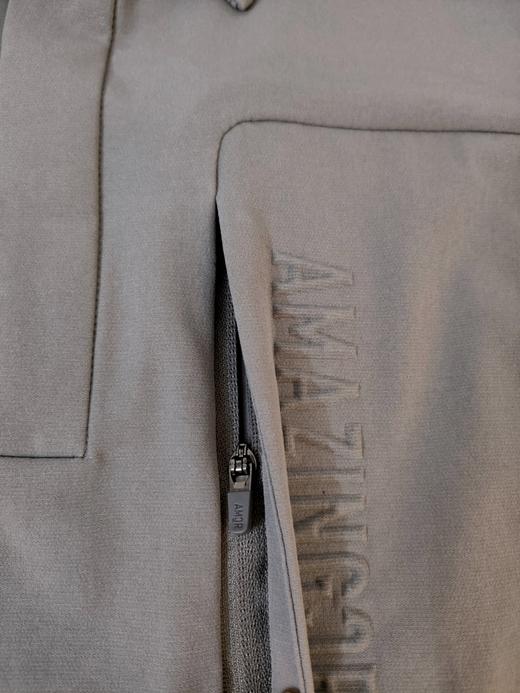 秋冬新款男士长袖来啦！渠道高品质❗️版型，做工，皆是顶级，保证你上身的舒舒适，有型😎！里外里都是最无敌的存在 ，平铺你们看下，按头安利款，毫不夸张的说，无敌爆款！ 商品图5