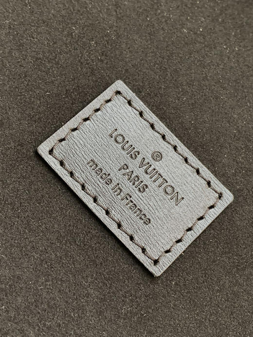 秋冬特惠💰1280 渠道级LV【全钢五金 MB163c01变码芯片】te级LV 全套包装 M43986黄花 VANITY 手袋 商品图8