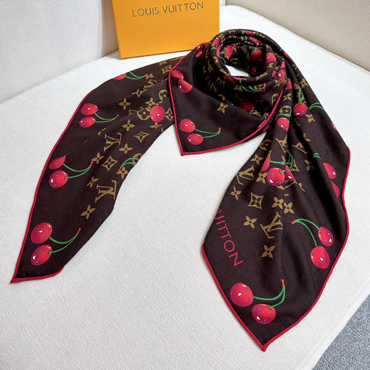 秋冬特惠💰450 LV围巾 LV X TM MONOGRAM
CERISE 丝毛方巾【双面丝毛同色】 商品图7