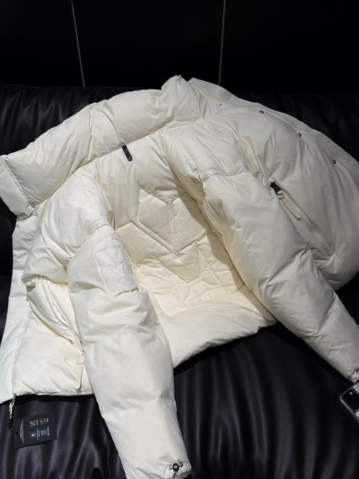 年后发！迈凯奇第二波亏清秒杀福利❗️𝐦𝐚𝐜𝐤𝐚𝐠*云朵系列羽绒服秒杀 亏本不tui换 商品图13