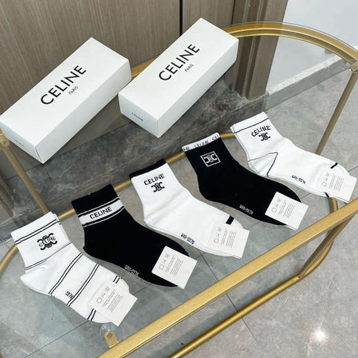 秋冬特惠💰130【一盒五双】赛琳袜子 爆款中筒袜 高版本 商品图0
