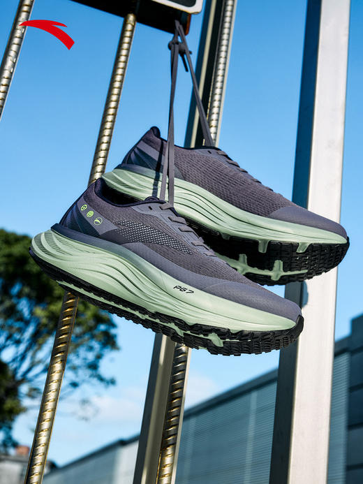 安踏旅步v2丨PG7专业减震男子跑步鞋冬季新款慢跑运动鞋112615545 商品图2