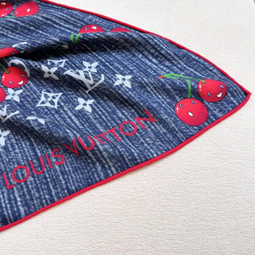 秋冬特惠💰450 LV围巾 LV X TM MONOGRAM
CERISE 丝毛方巾【双面丝毛同色】 商品图8