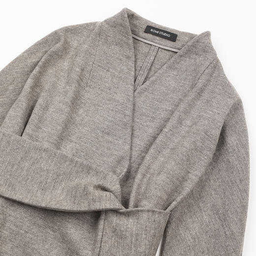 ROMI STUDIO"松弛有型"100%羊毛围裹式V领收腰针织开衫RWCAWU6877 商品图2