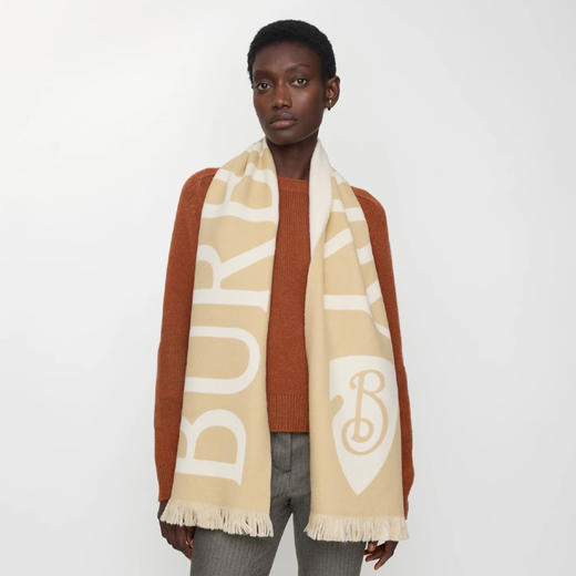 BURBERRY 巴宝莉 男女通用 B 盾牌徽标羊毛围巾 驼色 8109562 A2021 商品图4