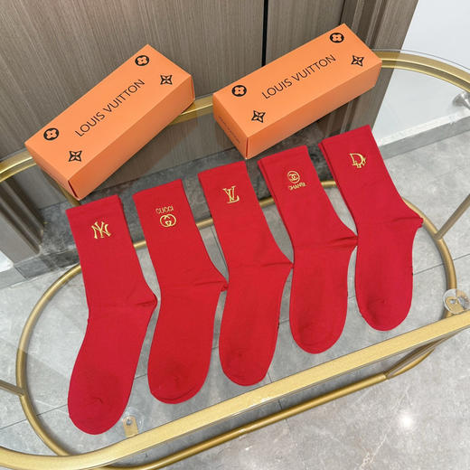 秋冬特惠💰130【一盒五双】红红火火过年袜 字母刺绣中长款袜子！ 商品图4