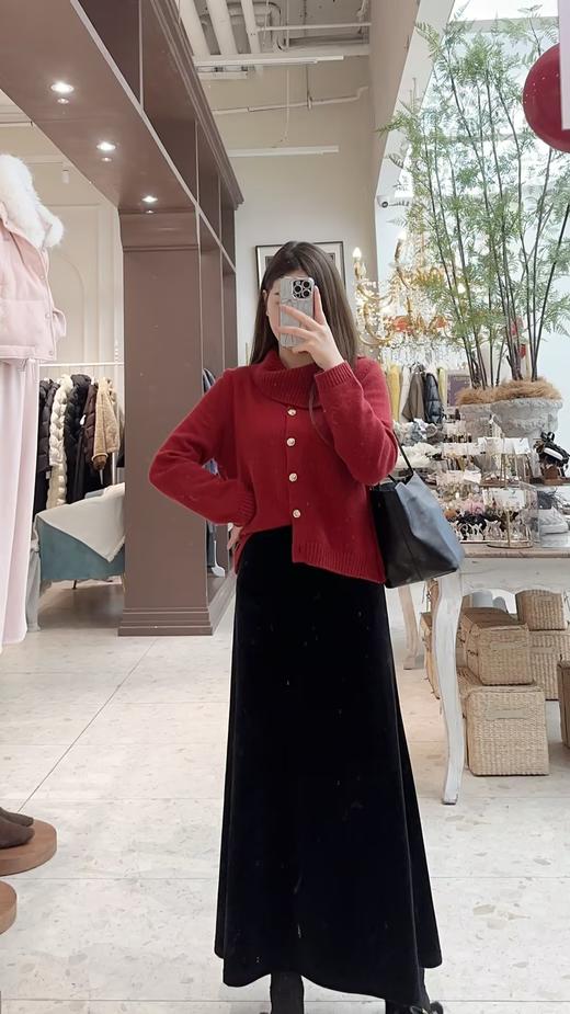 【门店同款】ENJOY冬季“午马”不规则领针织上衣 168645515 商品图2