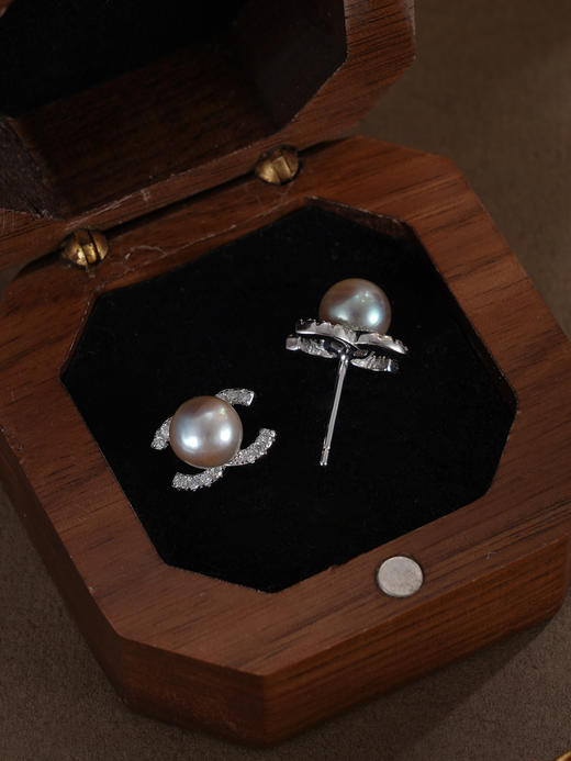 子佩集【可可佳人】银S925珍珠惜王妃耳钉【MZEH003】6.5mm珠双C灰绿珠2601 商品图5