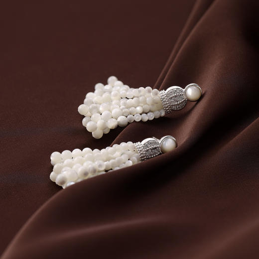 ARSIS｜纯真年代系列 复古流苏耳钉 商品图6