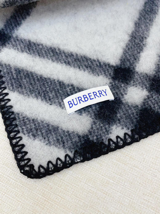 秋冬特惠💰300 巴宝莉围巾 低调的奢侈感 柔美精英高手级别的时髦感围巾 商品图7