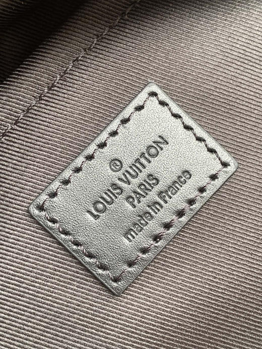 秋冬特惠💰1300 渠道级LV【全钢五金 MB163c01变码芯片】te级LV 全套包装 M45806黑花 商品图8