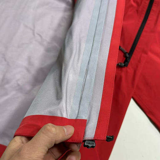 韩单正品专业级 THE NORTH FACE北面 巅峰系列GTX硬壳轻型防水冲锋衣

剩XL XXL 

XL建议160-180斤 XXL180-200斤

原价659000韩元 商品图12