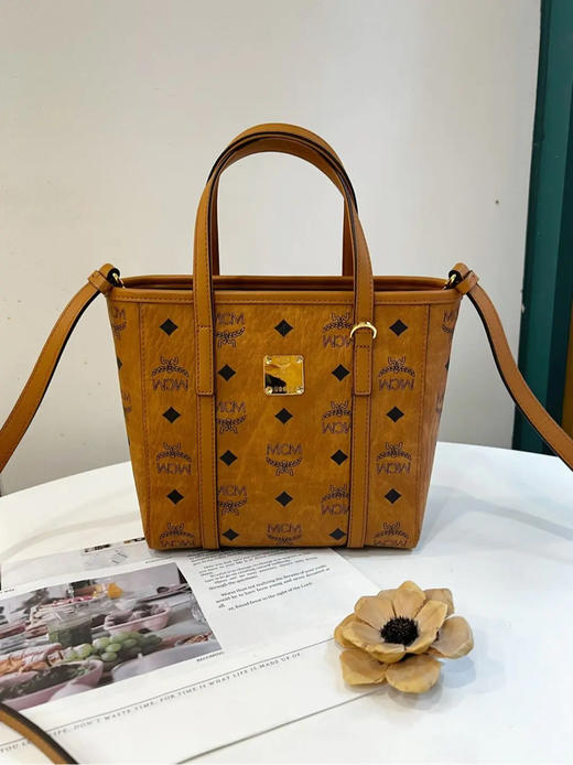 MCM 经典 干邑色 菜篮子 商品图0