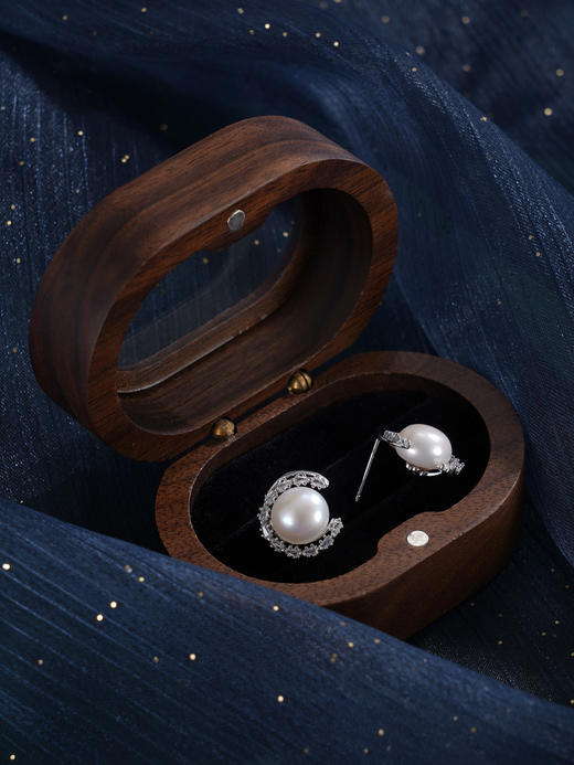 子佩集【浪漫弦月】银S925珍珠惜王妃耳钉【SPE0630004】10mm珠半环馒头珠2601 商品图3