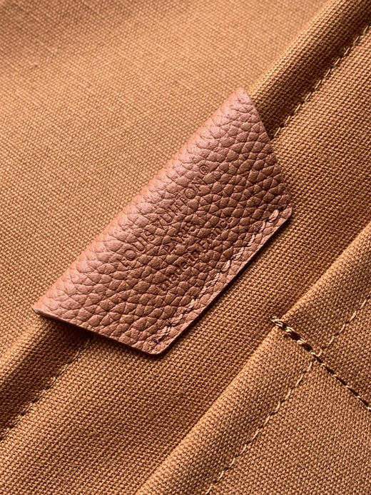 秋冬特惠💰1600 渠道级LV【全钢五金 原厂皮MB163c01变码芯片】te级LV 全套包装 M26023棕色 Fastline 大号双肩包 商品图8