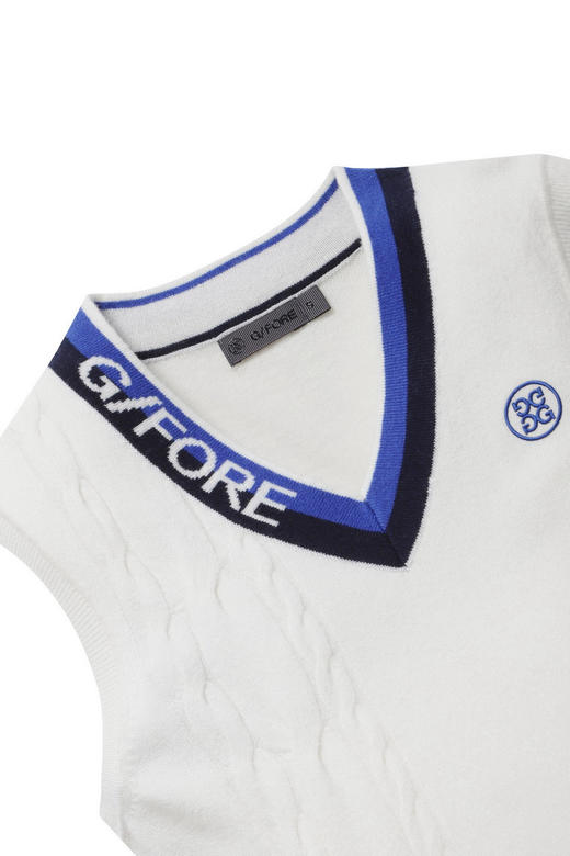 羊毛针织男士背心来了！针织背心超级百搭，并且特别适合打造好驾驭的跨季造型！款式大气配色绝佳，羊毛羊绒混纺纱线带来独特的质感和视觉效果，球队配在球场养眼又高级！ 商品图2