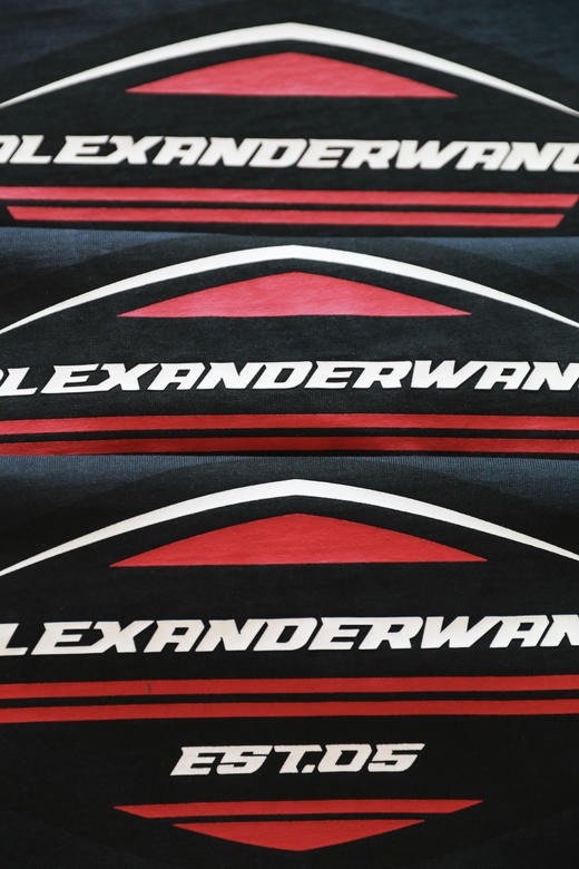 Oversize大魔王tee，胸口印花设计。纯棉锁边圆领长袖上衣E010868 商品图2