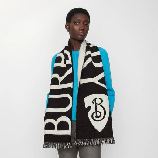 BURBERRY 巴宝莉 男女通用 B 盾牌徽标羊毛围巾 黑色 8109563 C1343 商品图3