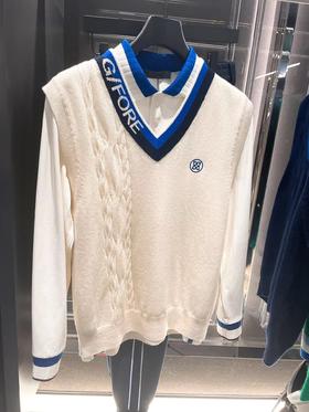 羊毛针织男士背心来了！针织背心超级百搭，并且特别适合打造好驾驭的跨季造型！款式大气配色绝佳，羊毛羊绒混纺纱线带来独特的质感和视觉效果，球队配在球场养眼又高级！