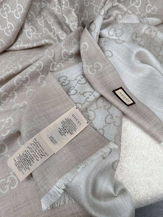 秋冬特惠💰350 古驰围巾 【四季双娇！GG双面中等薄款真丝羊毛围巾！！】 商品图4