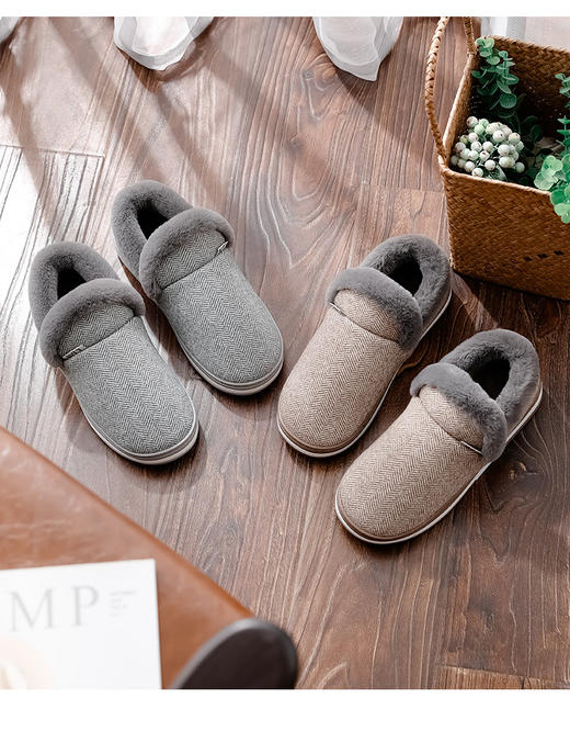 【竖格包根毛绒保暖鞋183】✅  耐磨防滑老北京棉鞋、毛毛很软很舒服✅  一脚蹬穿脱比较方便，适合中老年人  鞋面不臃肿、底很厚实防滑✅  36-45码 可选 ！  男女款! 商品图3