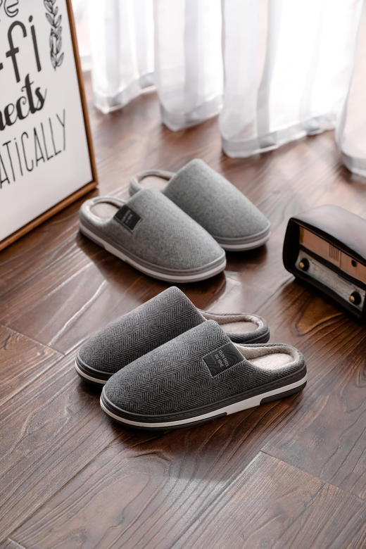【软底格子家居半托毛鞋181】✅  耐磨防滑老北京棉鞋、毛毛很软很舒服✅  一脚蹬穿脱比较方便，适合中老年人  鞋面不臃肿、底很厚实防滑✅  36-45码 可选 ！  男女款! 商品图2