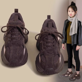 🌈岁愿【品牌直发】一鞋封神！老爹鞋新年搭啥都出片🧧【岁愿冬季新款儿童重工厚底老爹鞋休闲鞋SY290】 搭休闲牛仔裤，🌞搭小裙子是甜酷辣妹，风格切换无压力！