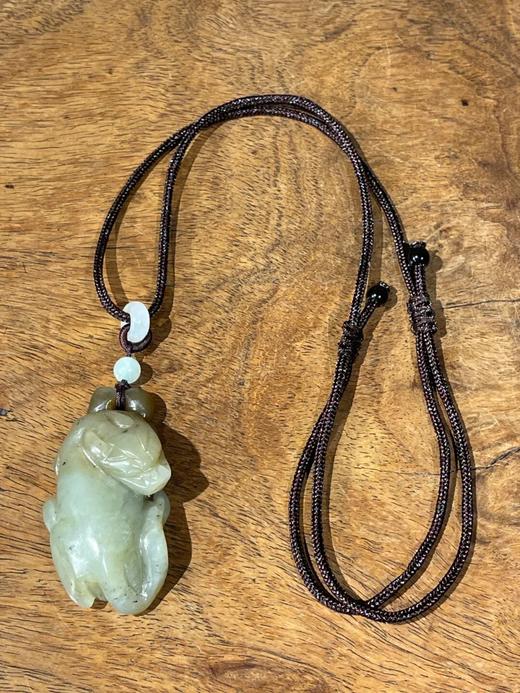 褐沁白玉雕貔貅兽吊坠，顺丰包邮 商品图13