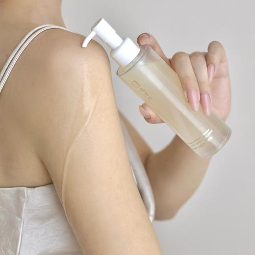 ⚡关节黑+皮肤糙有救了❗【玫卿序焕亮气泡身体油】核心成分➡玫瑰精油🌹云南腾冲活机种植大马士革玫瑰💗3000朵玫瑰提炼1滴油 商品图2