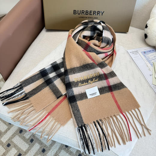 秋冬特惠💰240 巴宝莉男女围巾 经典格纹款 商品图5