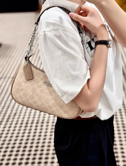 蔻驰 Teri 24 经典老花Logo 人造革拼再生革 单肩斜挎手提包 中号 女款 商品图1