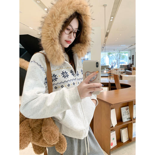 <曾小咸推荐>现货秒杀 ！微信超特价！费尔岛毛领加绒卫衣外套 日常289.99 立减150 秒杀139.99！！ 商品图4