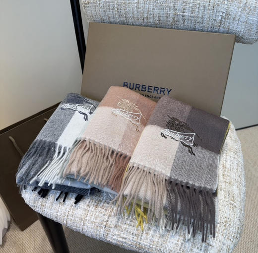 秋冬特惠💰240 巴宝莉高端重磅男士围巾 商品图1