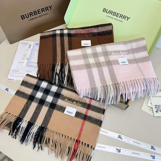 秋冬特惠💰240 巴宝莉男女围巾 经典格纹款 商品图2