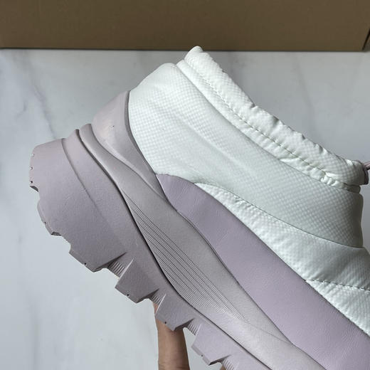 点此购买 迪桑特女士复古轻质耐磨低帮生活休闲鞋 98 339524 商品图14