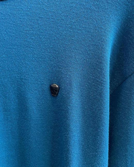 新款男士针织衫，火遍韩国的新晋高奢运动潮牌，套头圆领针织衫，背面经典撞色提花，前幅立体骷髅头标志，定染客供纱线，颜色也很高级，舒适柔软弹力佳，贴身穿着亦可，非常值得入手的单品哦！ 商品图3