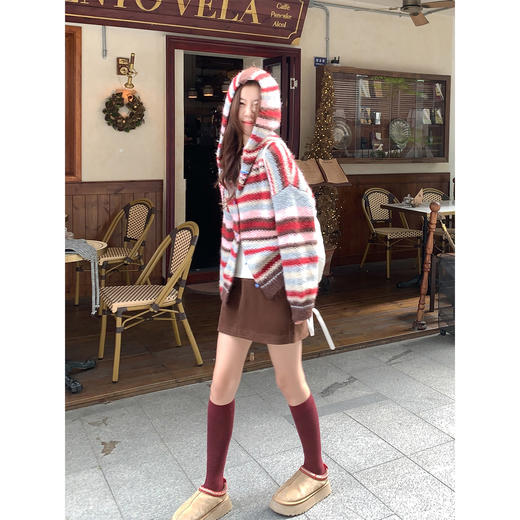 <曾小咸推荐> 韩系条纹连帽毛衣开衫 商品图2