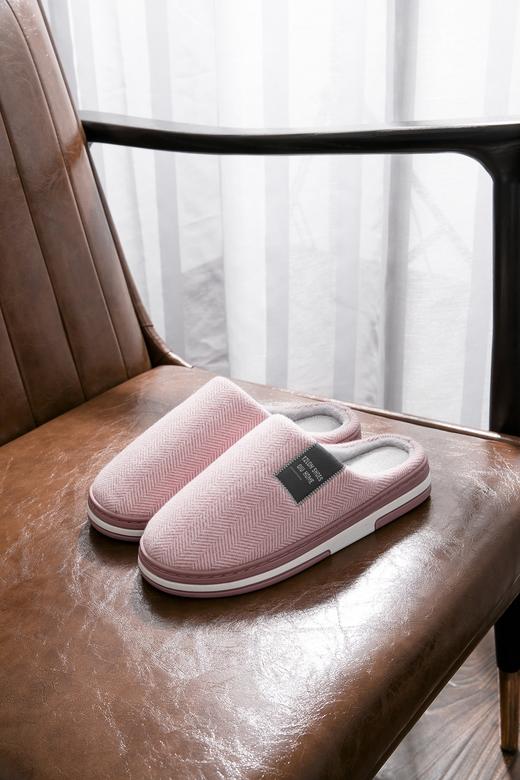 【软底格子家居半托毛鞋181】✅  耐磨防滑老北京棉鞋、毛毛很软很舒服✅  一脚蹬穿脱比较方便，适合中老年人  鞋面不臃肿、底很厚实防滑✅  36-45码 可选 ！  男女款! 商品图5