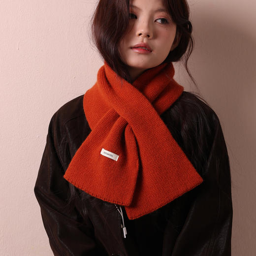 特妮娜·羊毛交叉围巾，贵价纯羊毛，全是显白色！巨保暖、又时髦，还显脸小！ 商品图0