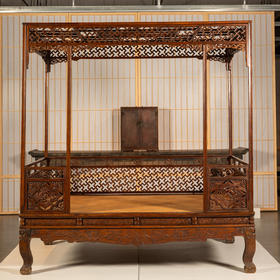 清早期	黄花梨攒接万字纹六柱架子床