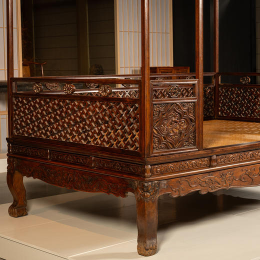 清早期	黄花梨攒接万字纹六柱架子床 商品图3