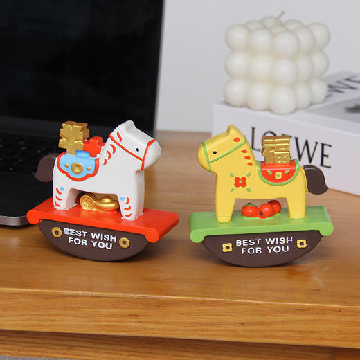 【可爱造型寓意美好❗️马年吉祥物】网红新款生肖马新年礼物摇摇马摆件潮流摆件桌面装饰品送同事新年。jc 商品图3