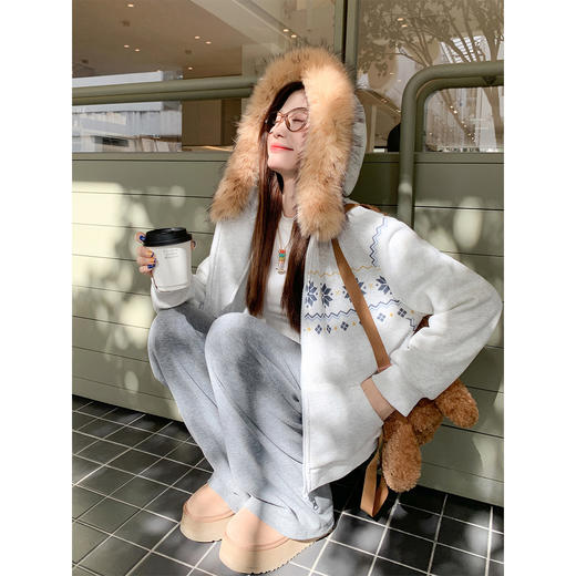 <曾小咸推荐>现货秒杀 ！微信超特价！费尔岛毛领加绒卫衣外套 日常289.99 立减150 秒杀139.99！！ 商品图1