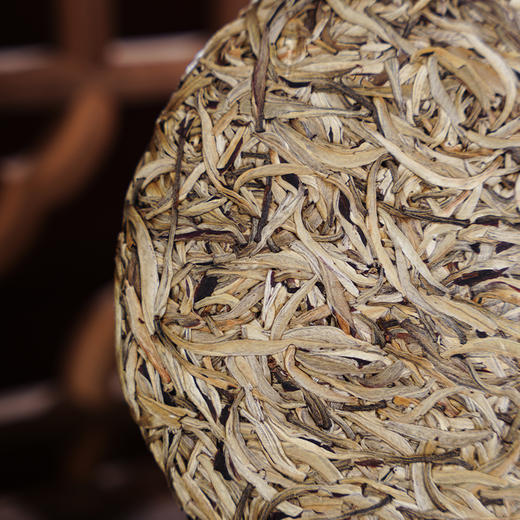 3年陈白毫银针，2022年云南冰岛头春单芽制作，357g/饼，数量有限；先抢先得！ 商品图2