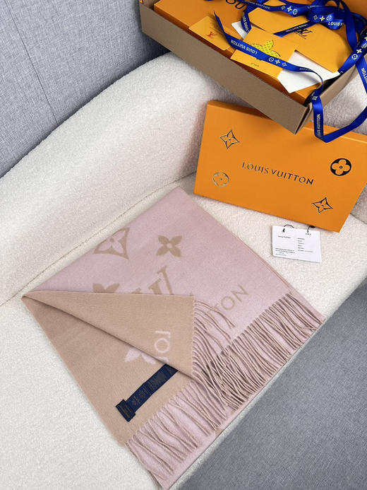 秋冬特惠💰240 LV围巾 霍思燕同款披肩围巾两用！ 商品图4